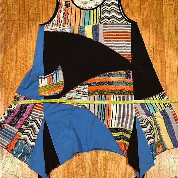 Sleeveless Patchwork Print Handkerchief Hem Dress - Blue & Black Size Large - Picture 14 of 14